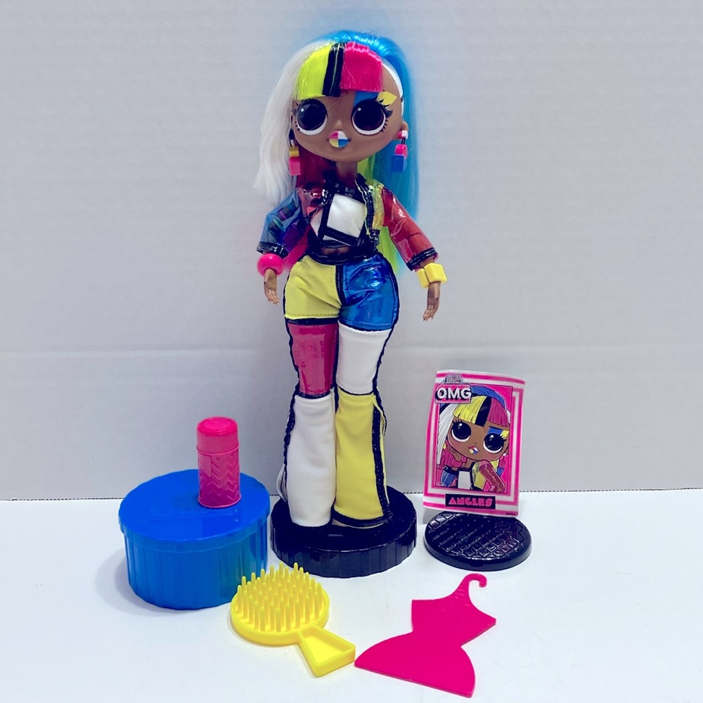 LOL SURPRISEE O.M.G. ANGLES FASHION DOLL